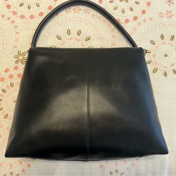 Tods Small TST Messenger zip tote bag with strap - Picture 7 of 16